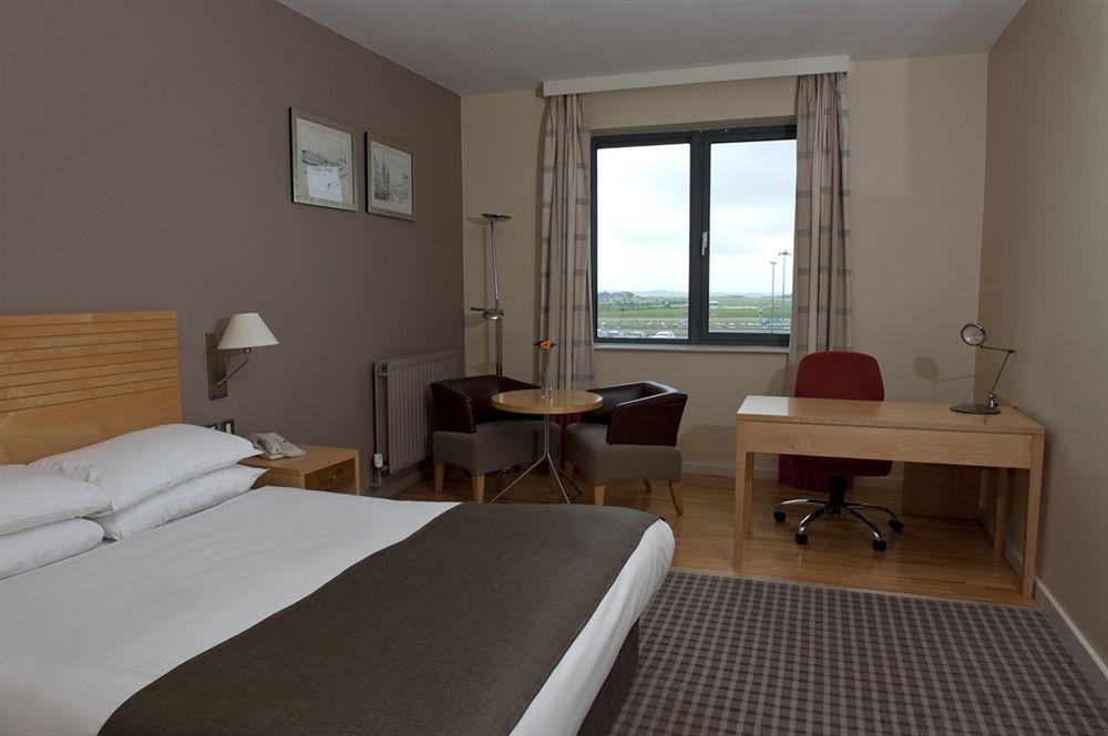 Cork Airport Hotel Exterior photo